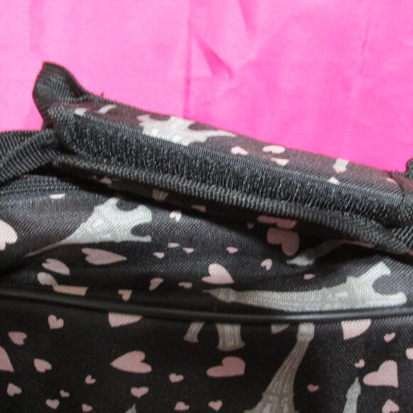 P1259-NWOT Betsey Johnson Paris in Love Canvas Rolling Travel Bag - Picture 4 of 10